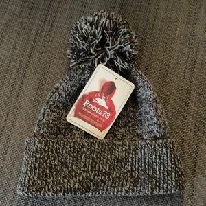 Authentic Roots toboggan hat. New with tags.